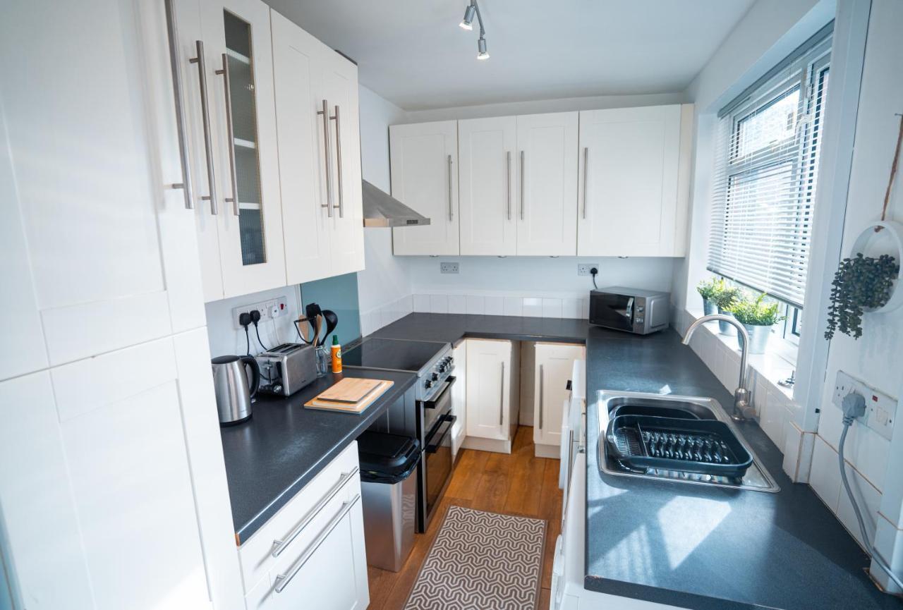 Comfortable House In Nuneaton Sleeps5 Free Parking Good Amenites Zewnętrze zdjęcie